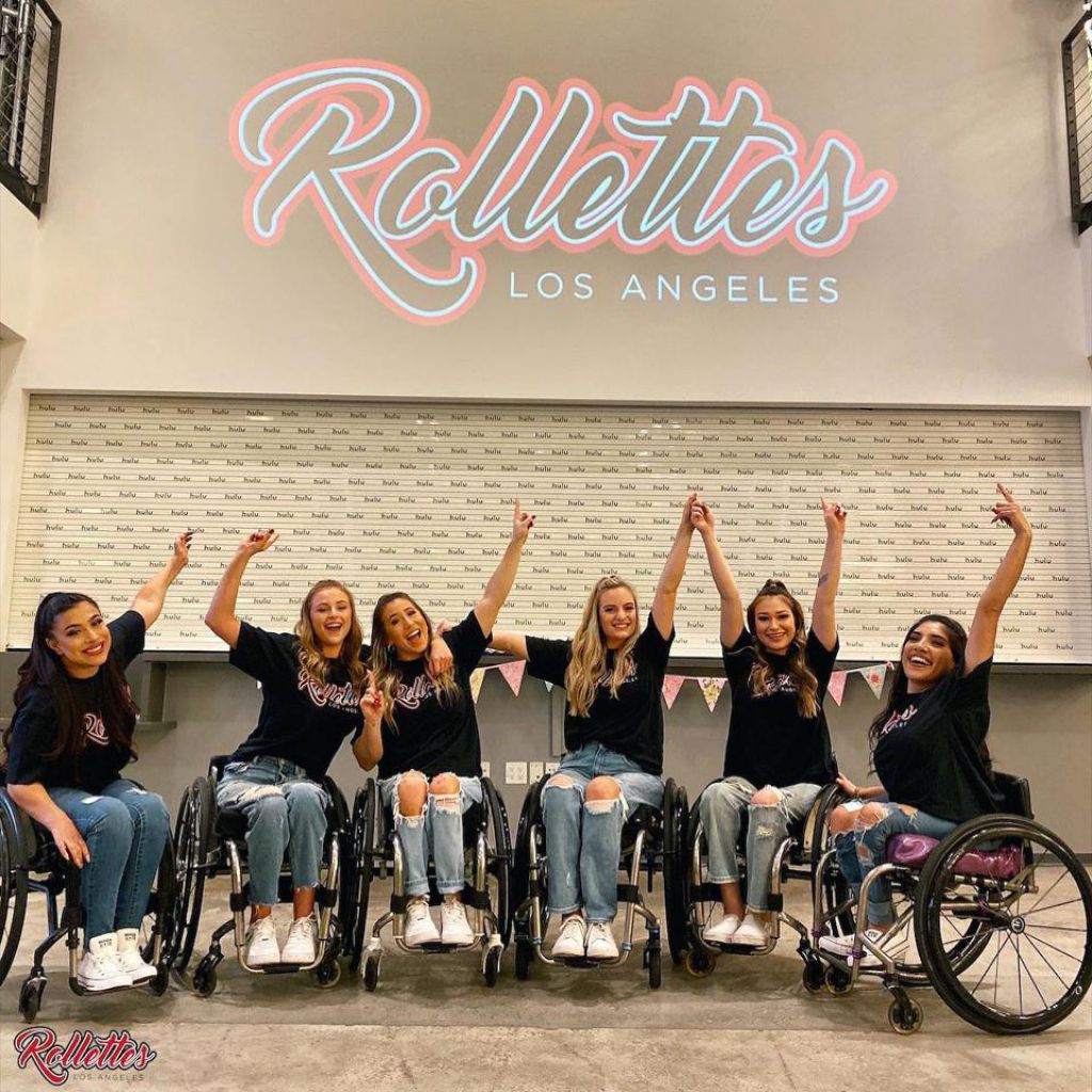 Rollettes是位于洛杉矶的一支舞蹈队，由坐轮椅的妇女组成，他们表演了