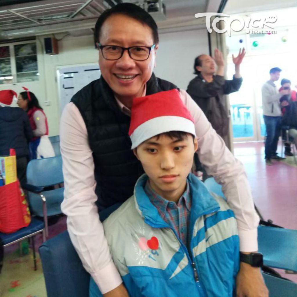 羅總監表示，學生喜怒形於色，喜歡的話，會笑得很開心；不喜歡的話，就表現生氣，有時會亂扔東西、賴在地上。