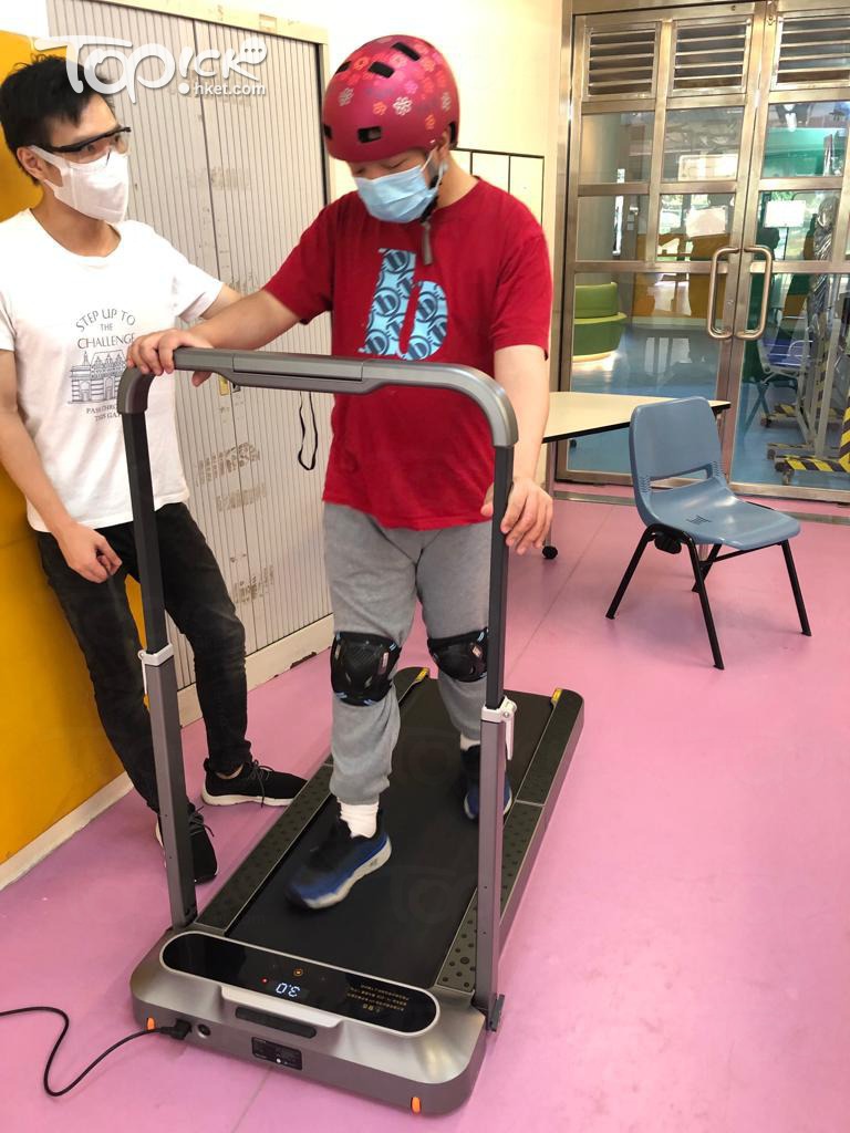 羅總監表示，靈實恩光成長中心會為學生度身訂造訓練及治療計劃，訓練其機能、感官、肌肉，予以適當刺激，以免加速衰退。